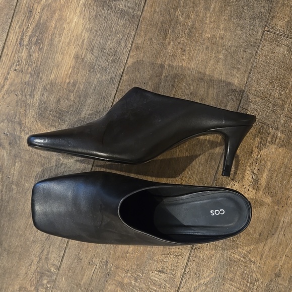 COS Women's Black Leather Mules NWOT Size 39 / 8 - Picture 2 of 4